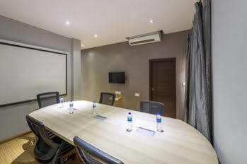 Hotel Treebo Golden Pearl Koramangala à Bangalore Extérieur photo
